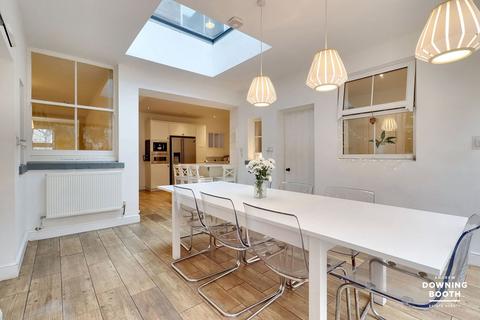 58 Beacon Street, Lichfield, WS13 7AJ