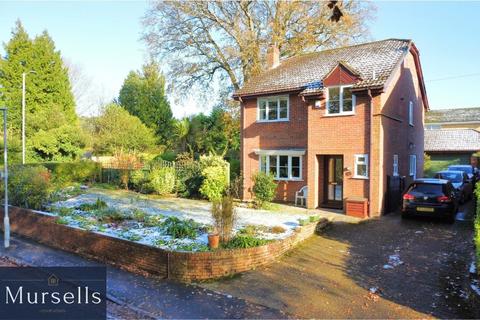 4 bedroom detached house for sale, Tudor Road, Broadstone BH18