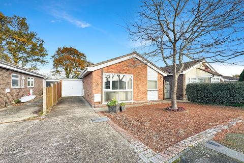 2 bedroom detached bungalow for sale, Feedhams Close, Wivenhoe, Colchester, CO7