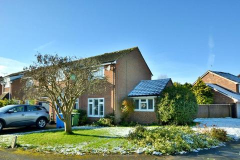 4 bedroom detached house for sale, Hawker Close, Wimborne, BH21 1XW