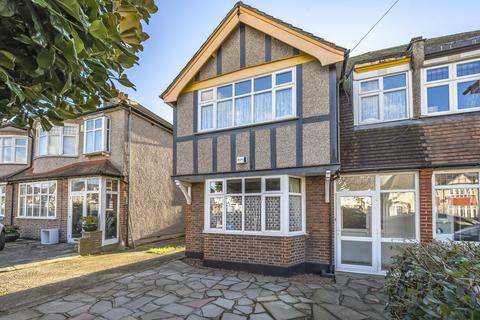 4 bedroom semi-detached house for sale, Eden Park Avenue, Beckenham