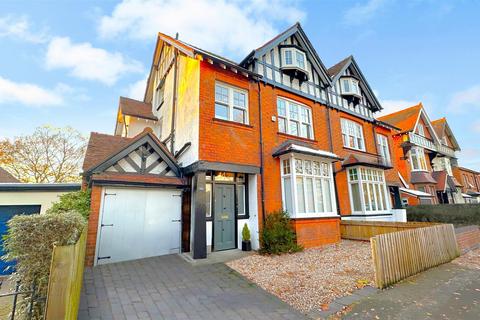 5 bedroom semi-detached house for sale, Oak Tree Lane, Birmingham B29