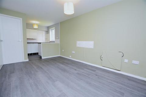 156 Heathfield Drive, Mitcham, CR4 3RH