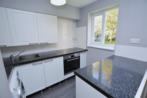 156 Heathfield Drive, Mitcham, CR4 3RH