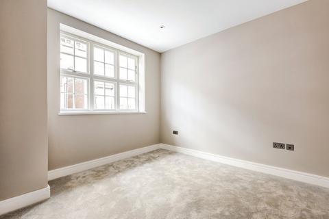 3 bedroom house to rent, Bute Mews, London, NW11