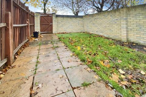 3 bedroom terraced house for sale, Gordon Road, gravesend