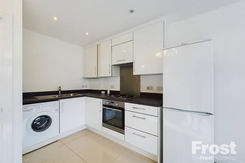 2 Hanover Close, Ashford, TW15 3FG