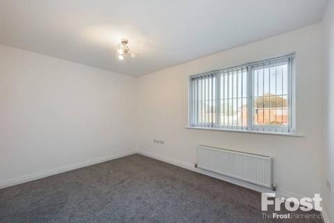 2 Hanover Close, Ashford, TW15 3FG