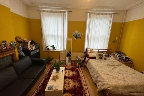 1 bedroom flat for sale, GREEN LANES, London, London