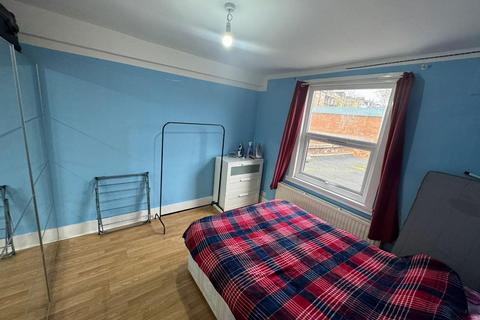 1 bedroom flat for sale, GREEN LANES, London, London