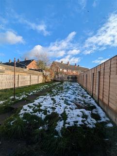 3 bedroom terraced house to rent, Cresswell Crescent, Walsall