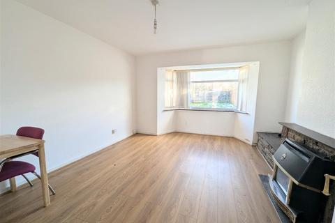 3 bedroom terraced house to rent, Cresswell Crescent, Walsall