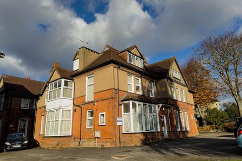 2, Sutton Lodge Clandon Road, Guildford, GU1 2DS