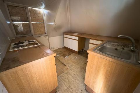 2, Sutton Lodge Clandon Road, Guildford, GU1 2DS