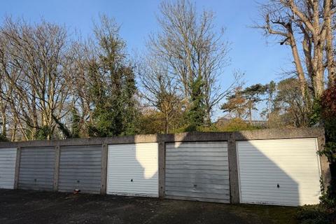 2, Sutton Lodge Clandon Road, Guildford, GU1 2DS