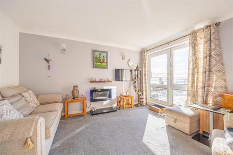 1 bedroom retirement property for sale, HOLLAND ROAD, Westcliff-On-Sea