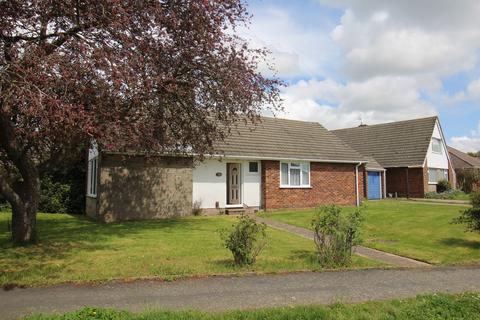 3 bedroom detached bungalow to rent, Bramley Crescent, Maidstone ME15