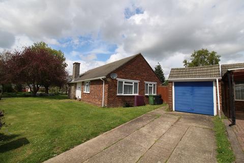 3 bedroom detached bungalow to rent, Bramley Crescent, Maidstone ME15