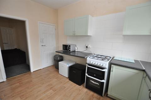 3 bedroom terraced house for sale, Calais Road, Burton-On-Trent DE13