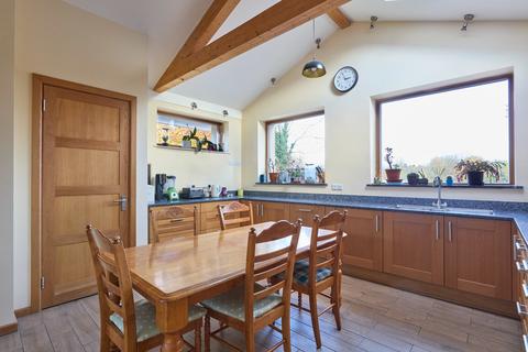 4 bedroom detached house for sale, North Road, Cambridge CB21