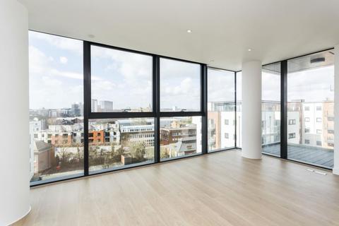 2 bedroom apartment to rent, The Hawkins Tower, Ocean Village SO14