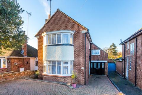 4 bedroom detached house for sale, St. Marys Avenue, Rushden NN10