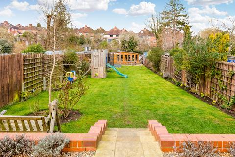 4 bedroom detached house for sale, St. Marys Avenue, Rushden NN10