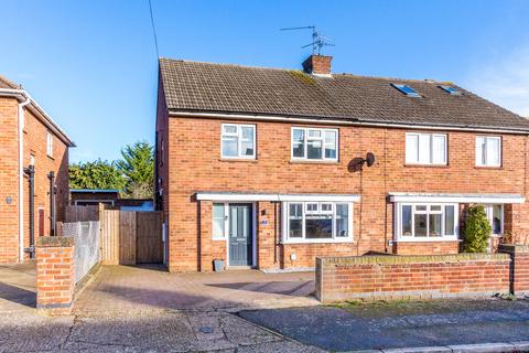 4 bedroom semi-detached house for sale, Hillary Road, Rushden NN10