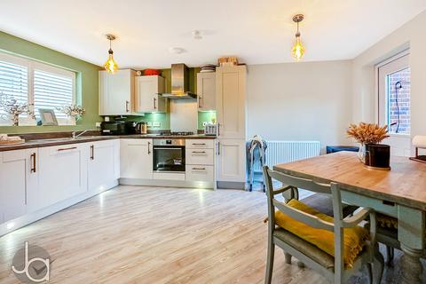 3 bedroom semi-detached house for sale, Maskell Way, Stanway