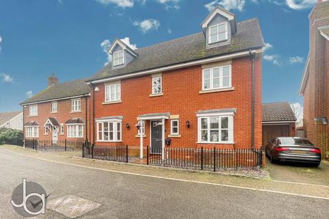 5 bedroom detached house for sale, The Orchard, Heybridge