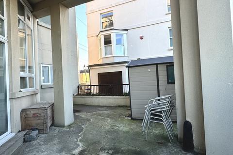 1 bedroom ground floor flat to rent, The Arcadian, Fort Hill, Margate