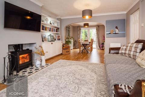 38 Cameron Green, Taverham, Norwich, NR8 6UA