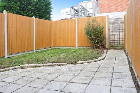 14 Mendip Close, Slough, SL3 8UB