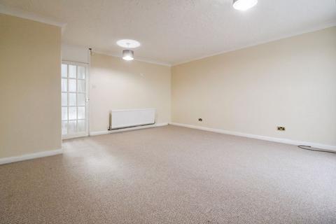 14 Mendip Close, Slough, SL3 8UB