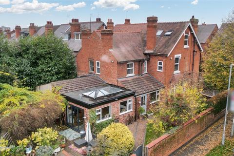 5 bedroom semi-detached house for sale, 334 Hurcott Road, Kidderminster, Worcestershire