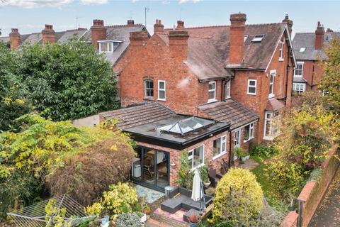 5 bedroom semi-detached house for sale, 334 Hurcott Road, Kidderminster, Worcestershire