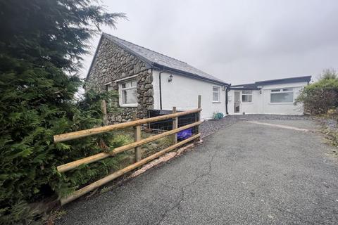 4 bedroom detached bungalow for sale, Rhosgadfan, Gwynedd