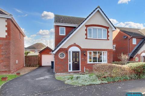 3 bedroom detached house for sale, Azalea Drive, Trowbridge