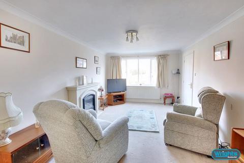 68 Azalea Drive, Trowbridge, BA14 9GG
