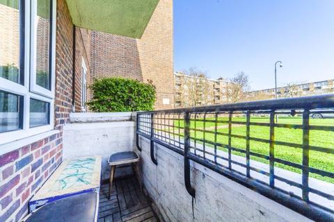 3 bedroom apartment for sale, Darlan Road, Fulham, London