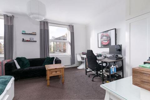 Studio for sale, Clyde Road, Addiscombe