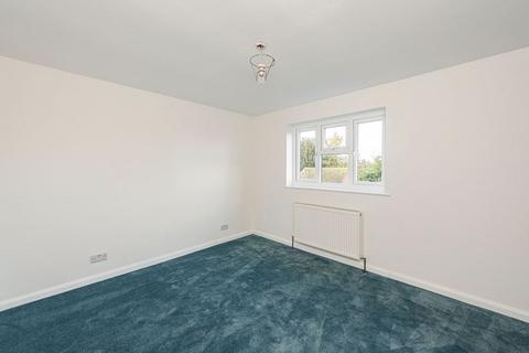 2 bedroom end of terrace house for sale, Stanley Gardens, Tring