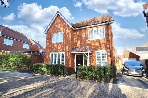 4 bedroom detached house for sale, Carnoustie Crescent, Botley SO32