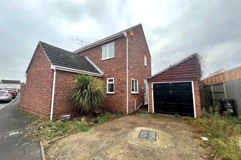 4 bedroom detached house to rent, Westridge Way, Great Clacton