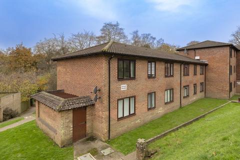 Hilders Farm Close, Crowborough