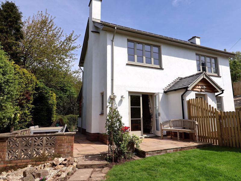 Questant Lodge