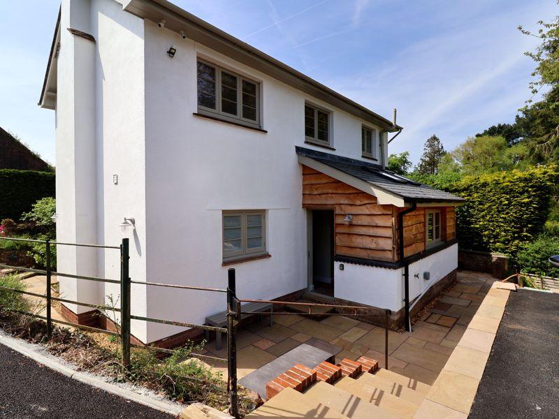 Questant Lodge