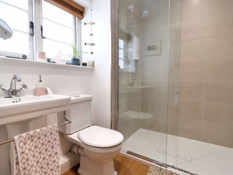 Lodge Shower Room