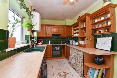 3 bedroom terraced house for sale, Usk View, Abergavenny NP7