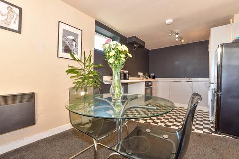 2 bedroom flat for sale, Trinity Square, Margate, Kent